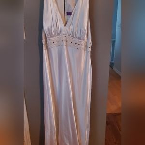 Wedding dress/ party dress